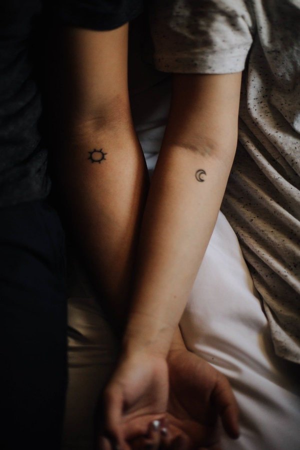 Les tatouages lunaires : une tendance intemporelle