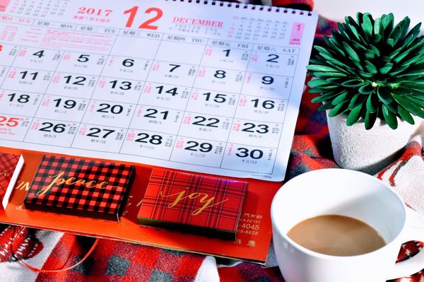 Comment créer un calendrier de l'Avent photo personnalisé ?